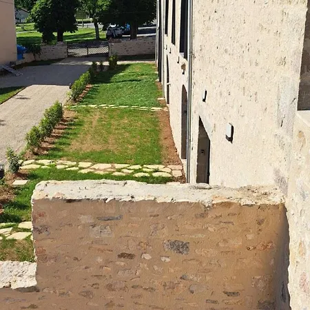 Grange La Roca Masia Assier