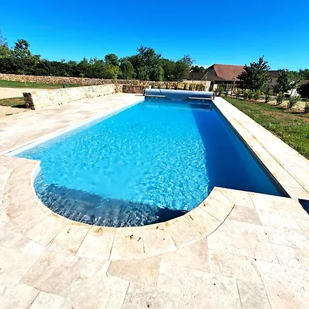 Grange La Roca Masia * Assier