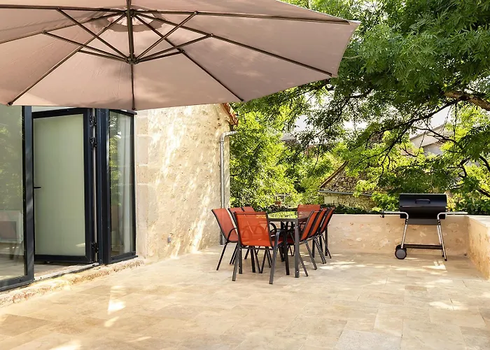 別荘 Grange La Roca Masia *